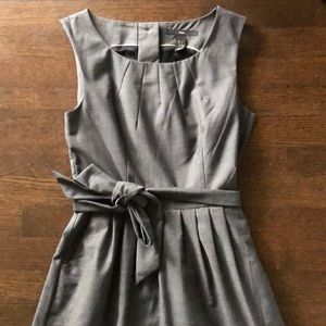 Gray tie belt dress